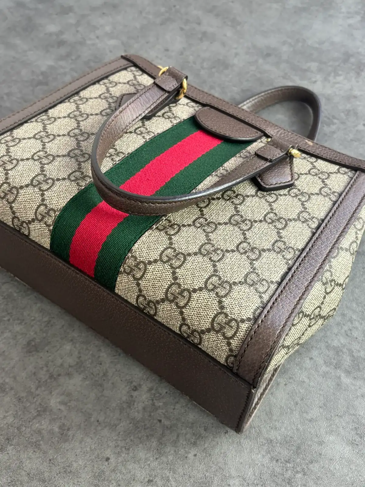 구찌 브라운 테두리 염색 수선 before 5