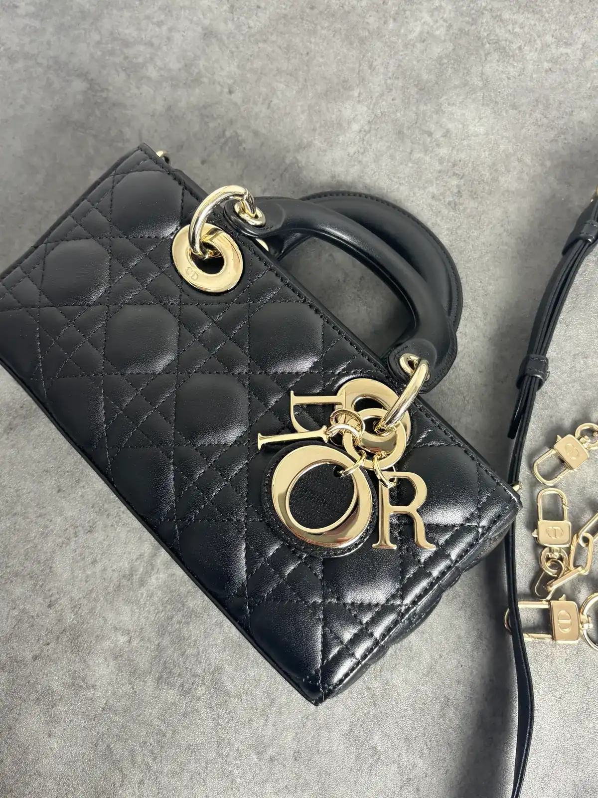 디올 디조이 핑크-블랙 염색 after 16