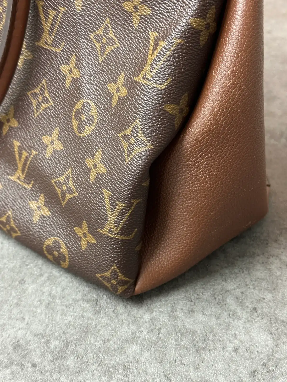 루이비통 LV가죽 가죽교체 - After