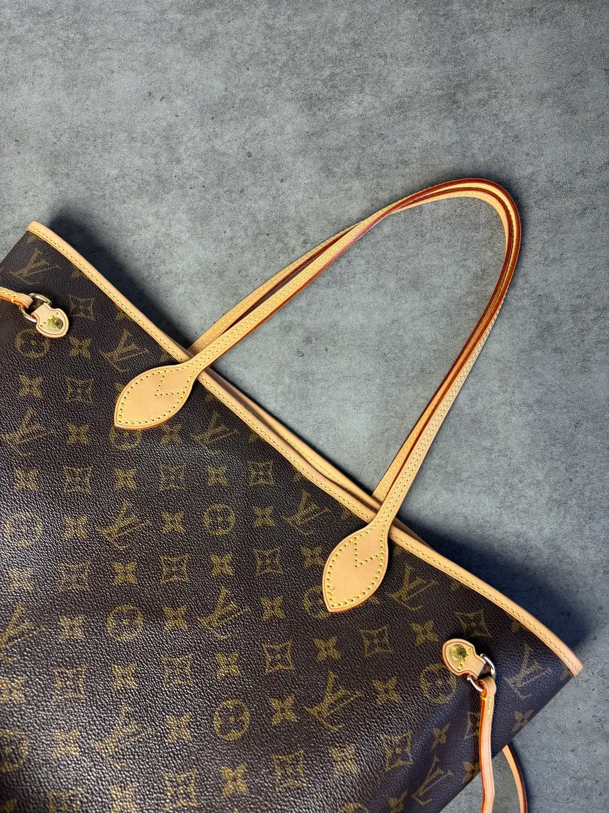 루이비통 네버풀 카우하이드교체 after 13