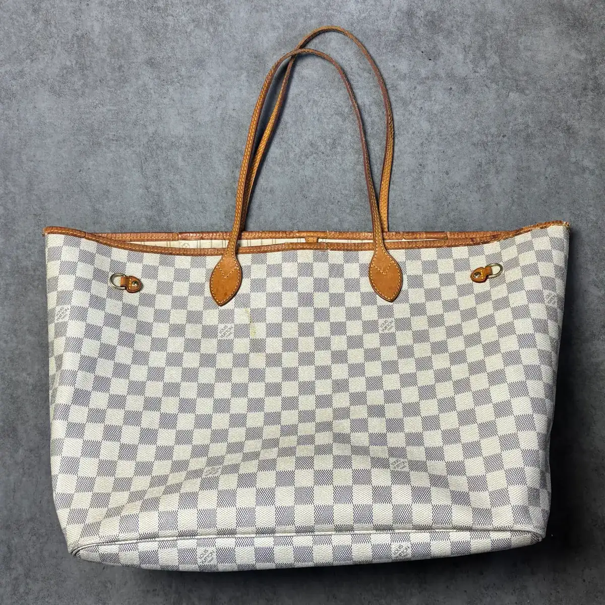 루이비통 네버풀 화이트모노그램 카우하이드교체 before 8