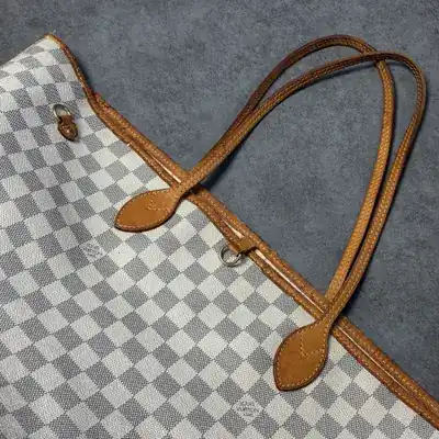 루이비통 네버풀 화이트모노그램 카우하이드교체