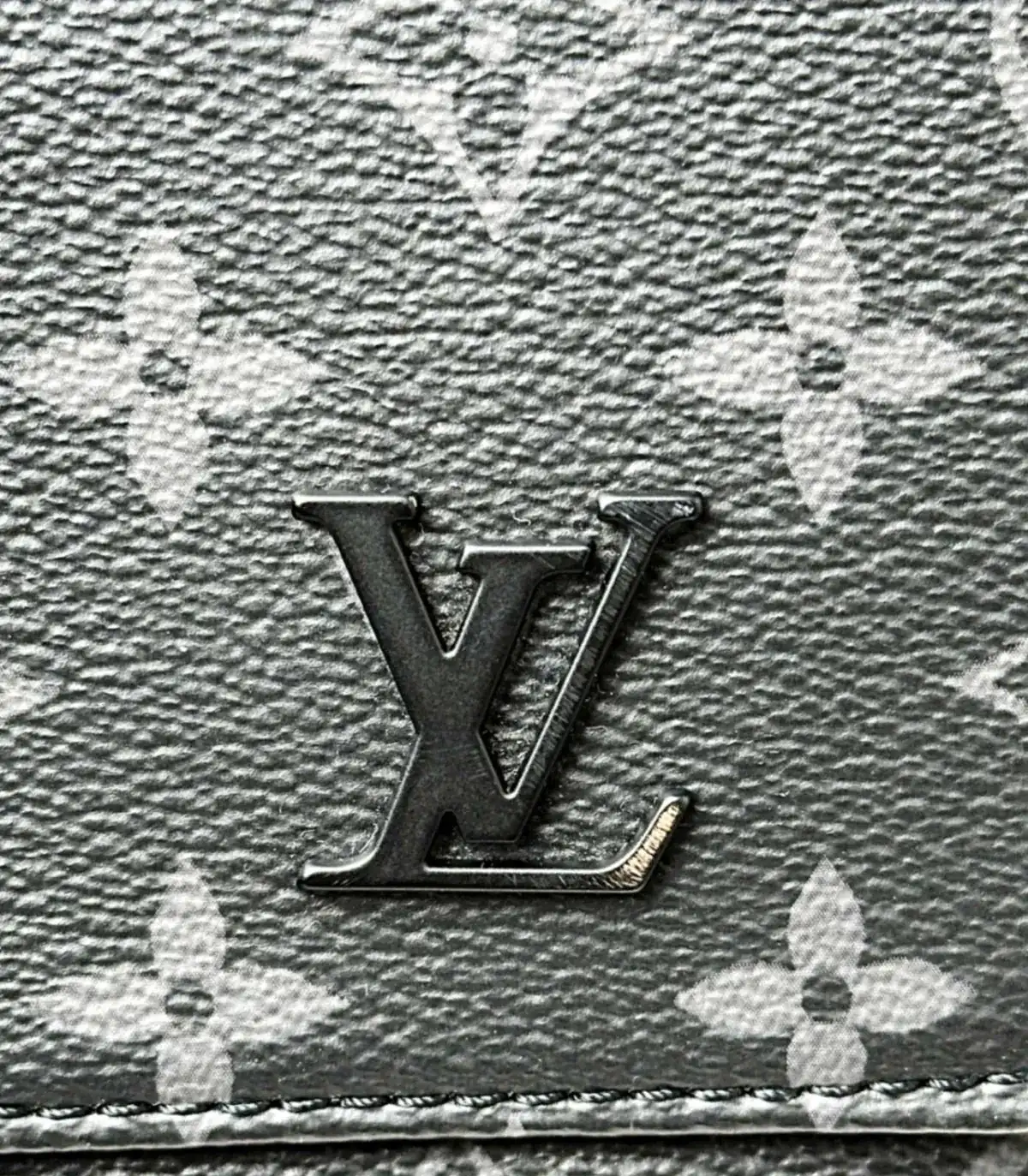 루이비통 무광 블랙코팅 before 5