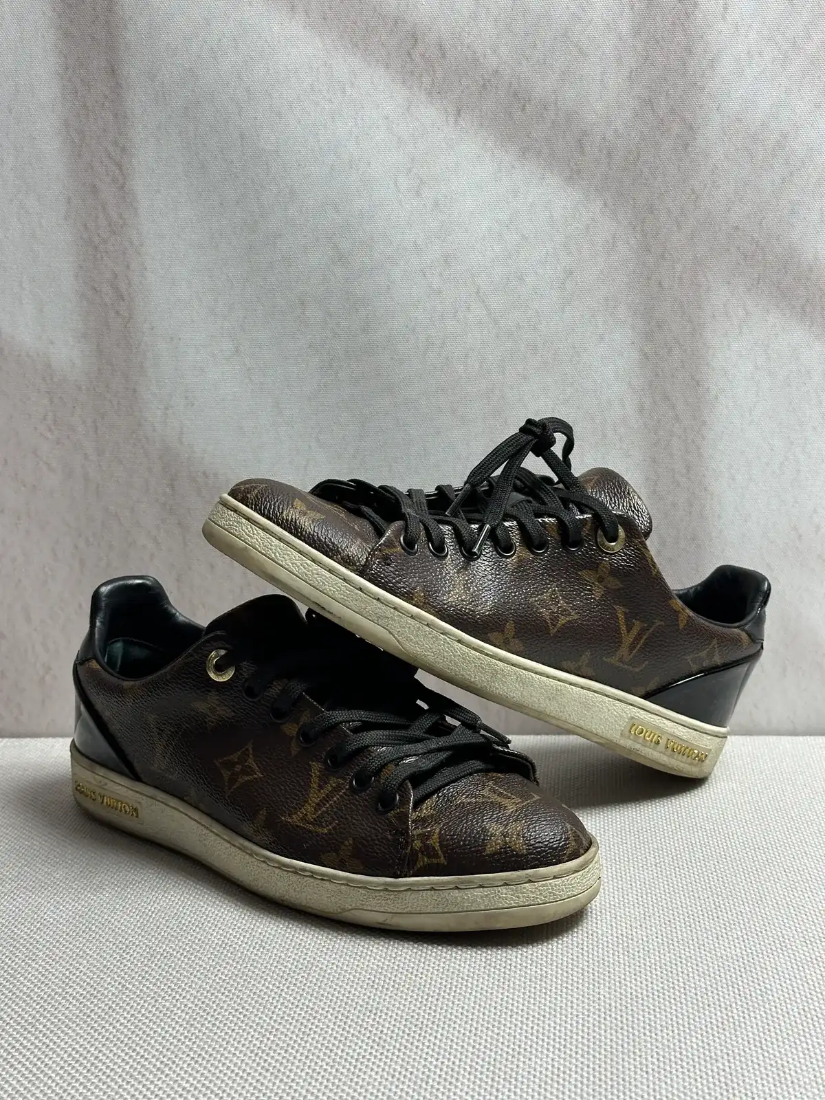 루이비통 스니커즈 가죽교체 after 18