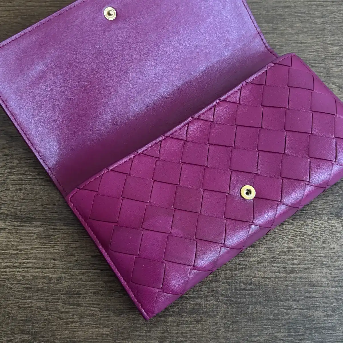 보테가베네타 자주색 물얼룩 염색복원 before 8