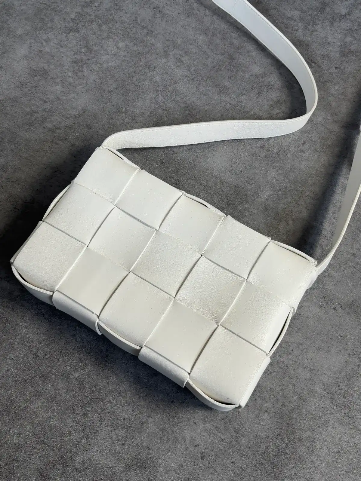 보테가베네타 화이트 타사 재염색 after 9