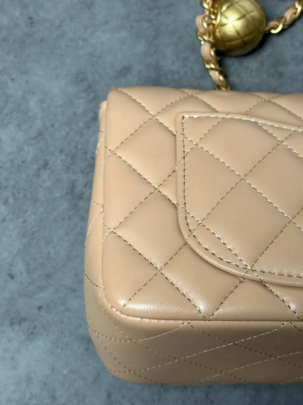 샤넬 클래식 베이지 찍힘 까짐 복원 after 18