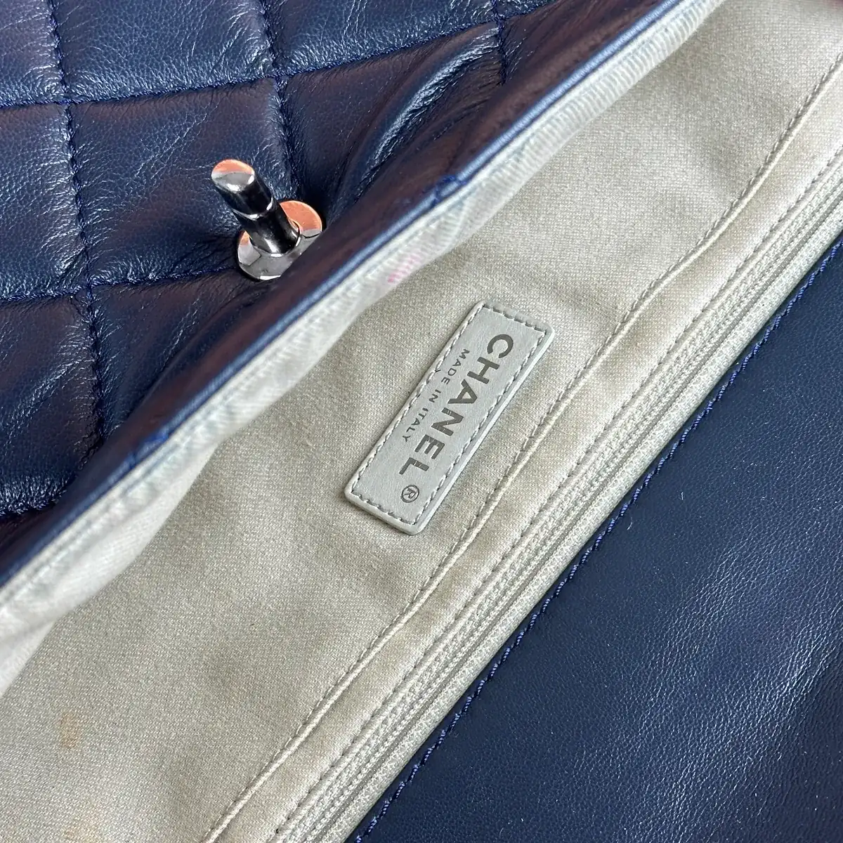 샤넬 클래식라지 가죽교체 [네이비] after 16