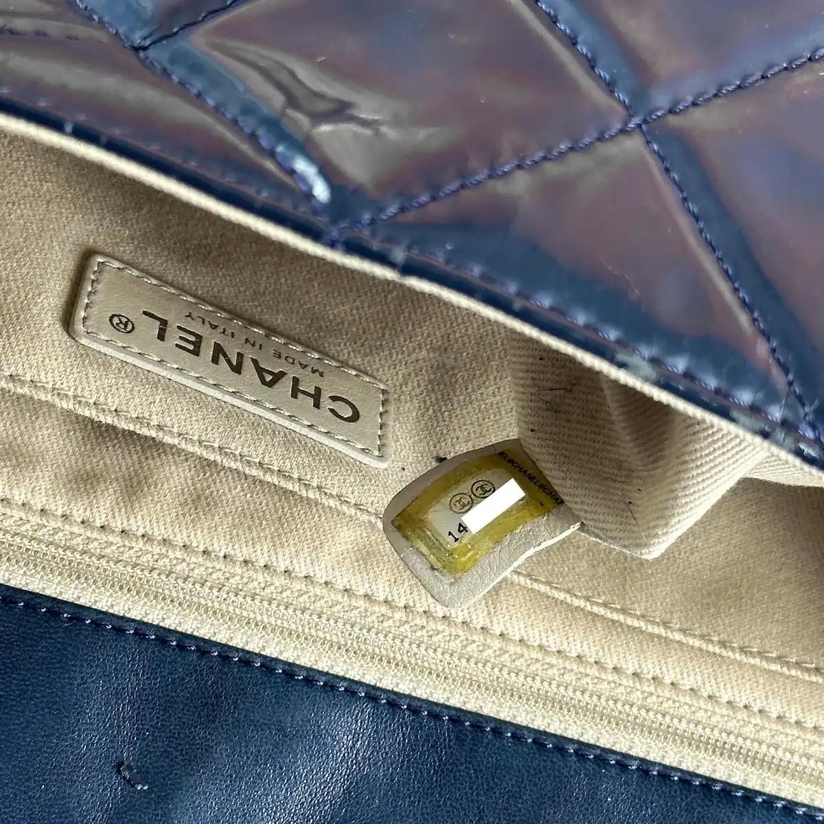 샤넬 클래식라지 가죽교체 [네이비] before 4