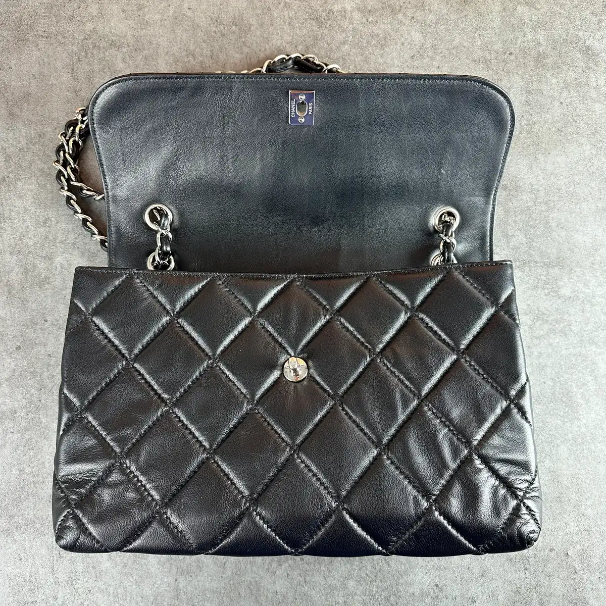 샤넬 클래식라지 가죽교체 [블랙] after 11
