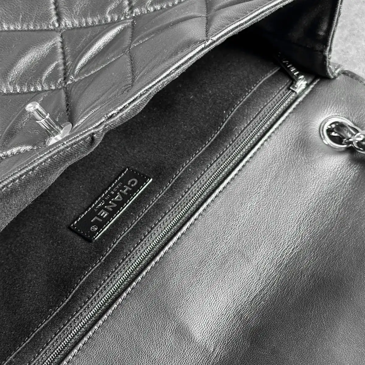 샤넬 클래식라지 가죽교체 [블랙] after 7