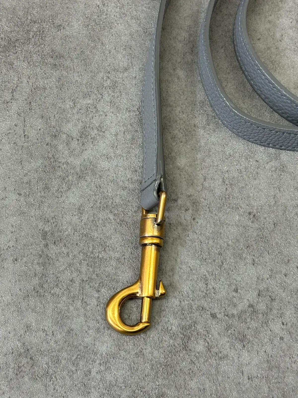 셀린느 스트랩 길이수선 before 3