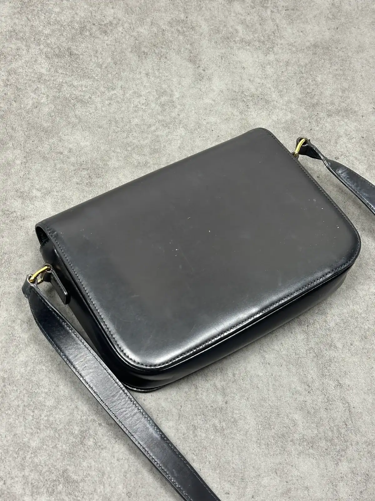 셀린느 트리오페 블랙복원 및 도금 before 4