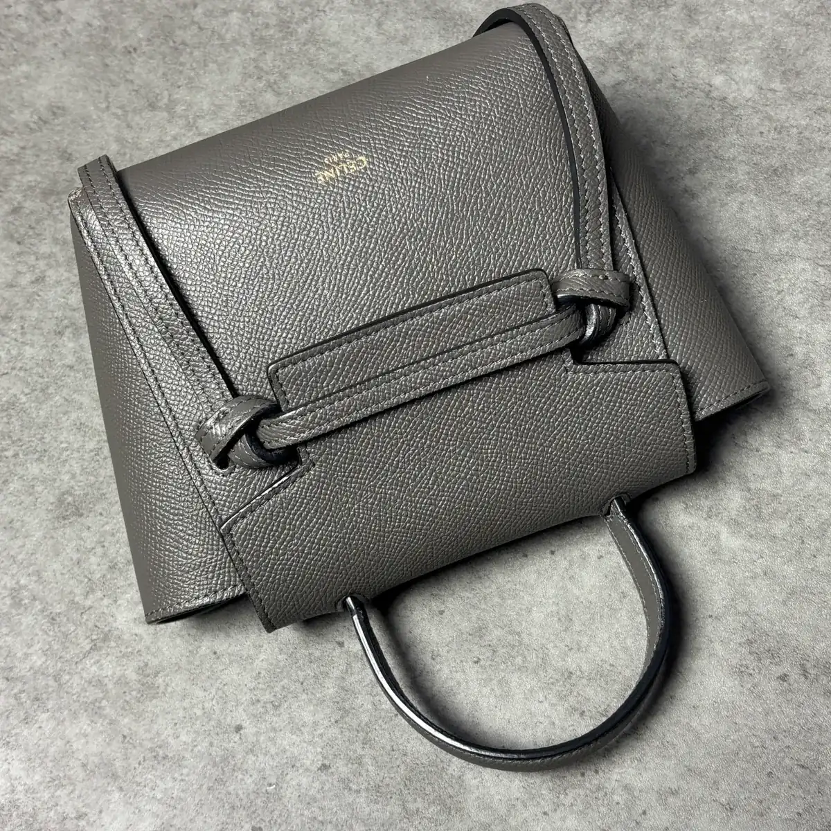 셀린느 회색 모서리, 뒷면 부분염색 before 7