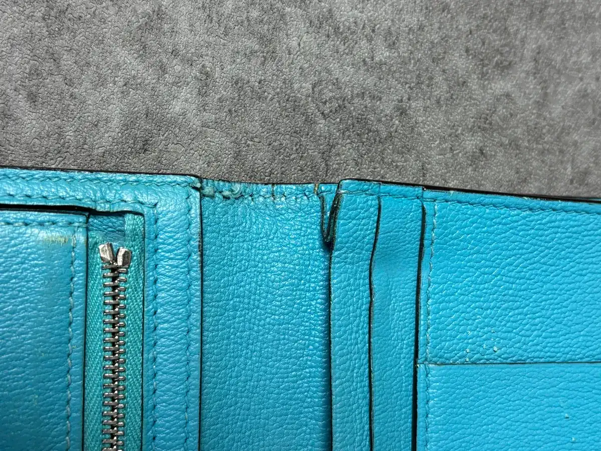 에르메스 베안지갑 그린 악어 타사 재염색 before 11