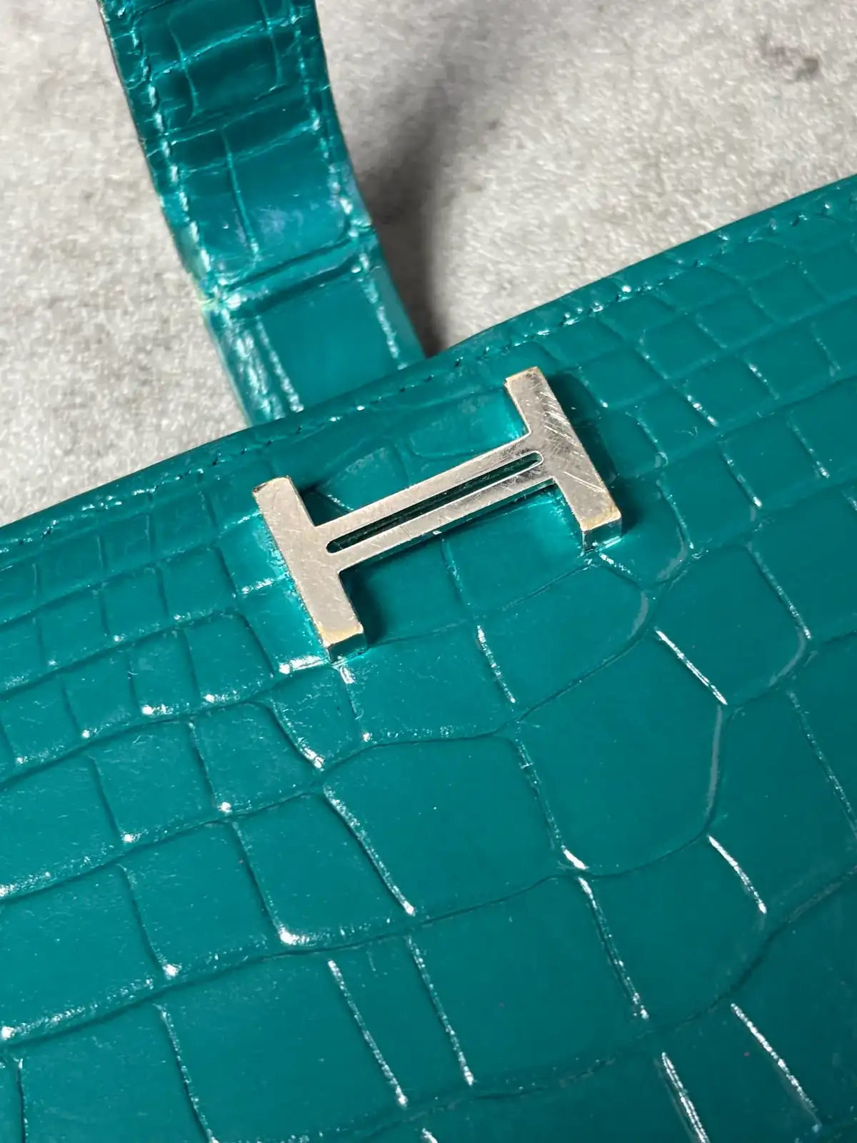 에르메스 베안지갑 그린 악어 타사 재염색 before 13