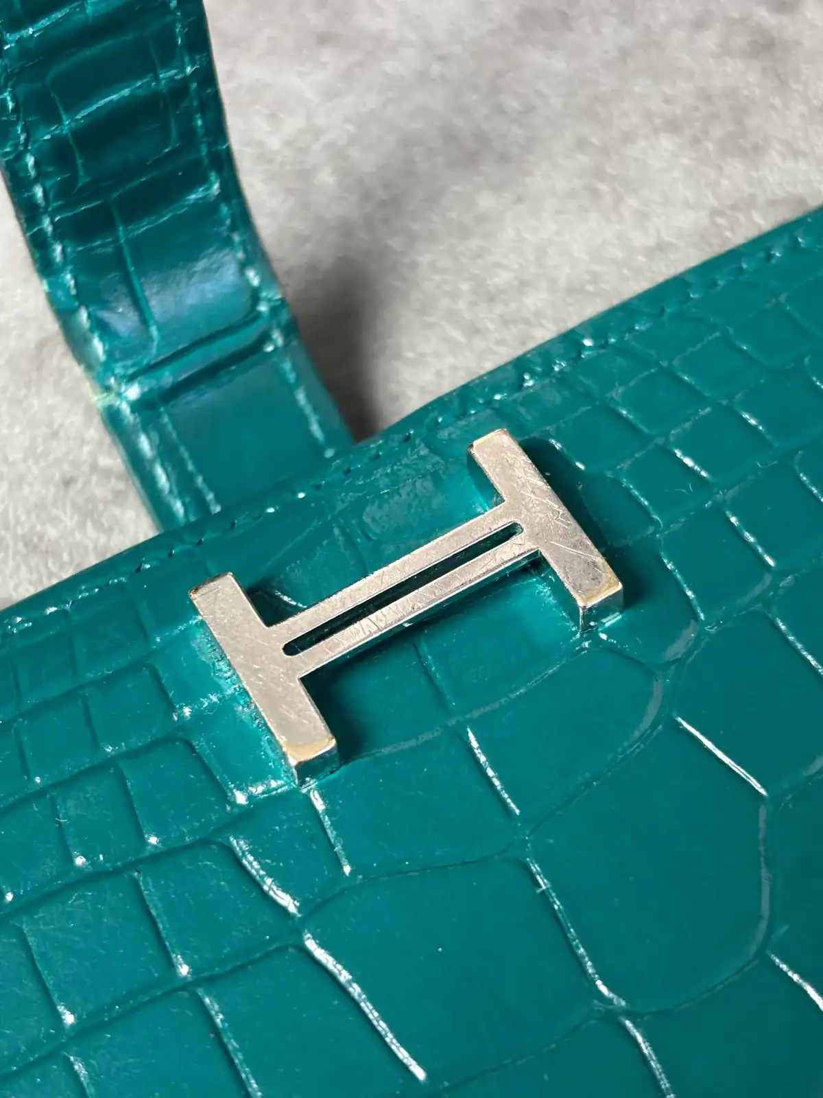 에르메스 베안지갑 그린 악어 타사 재염색 before 14