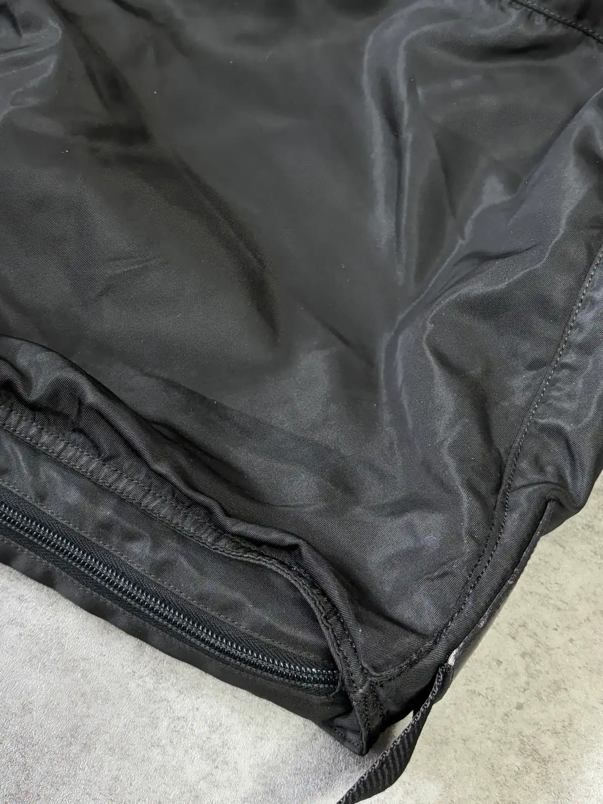 프라다 바이커백 찢어짐 바느질수선 after 14