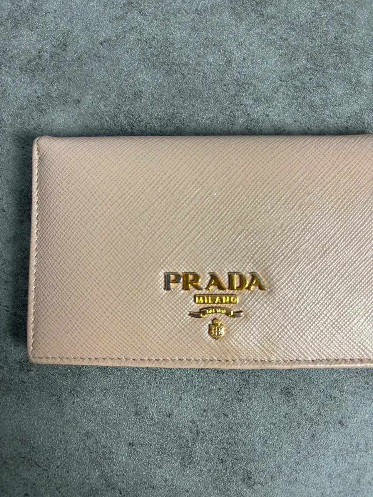 프라다 반지갑 로고도금 before 1