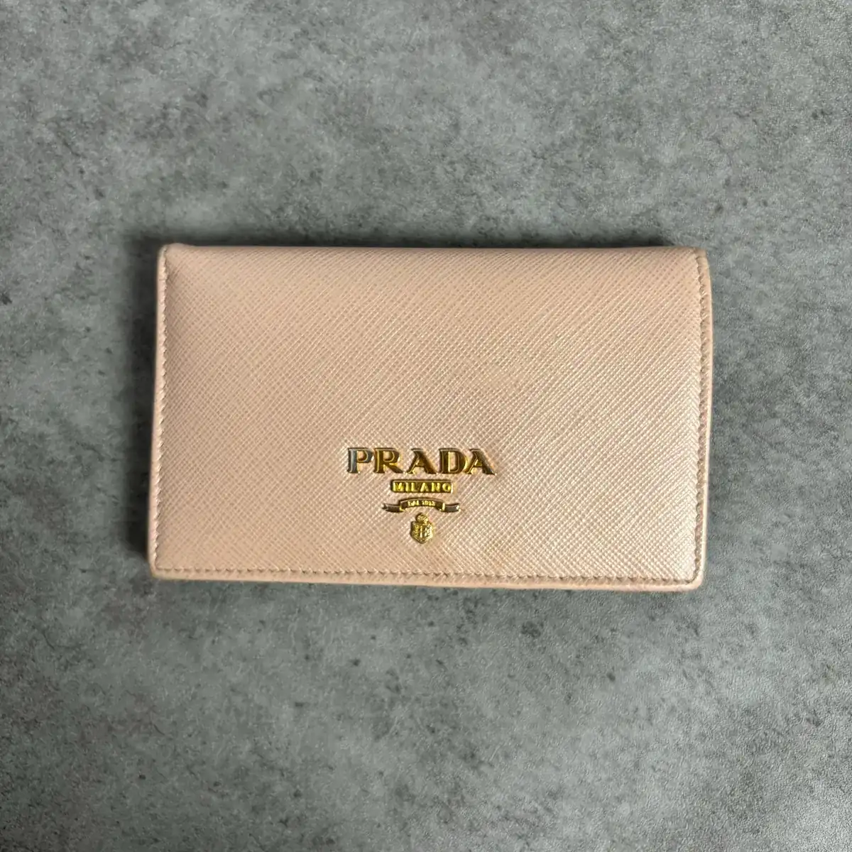 프라다 반지갑 로고도금 before 2