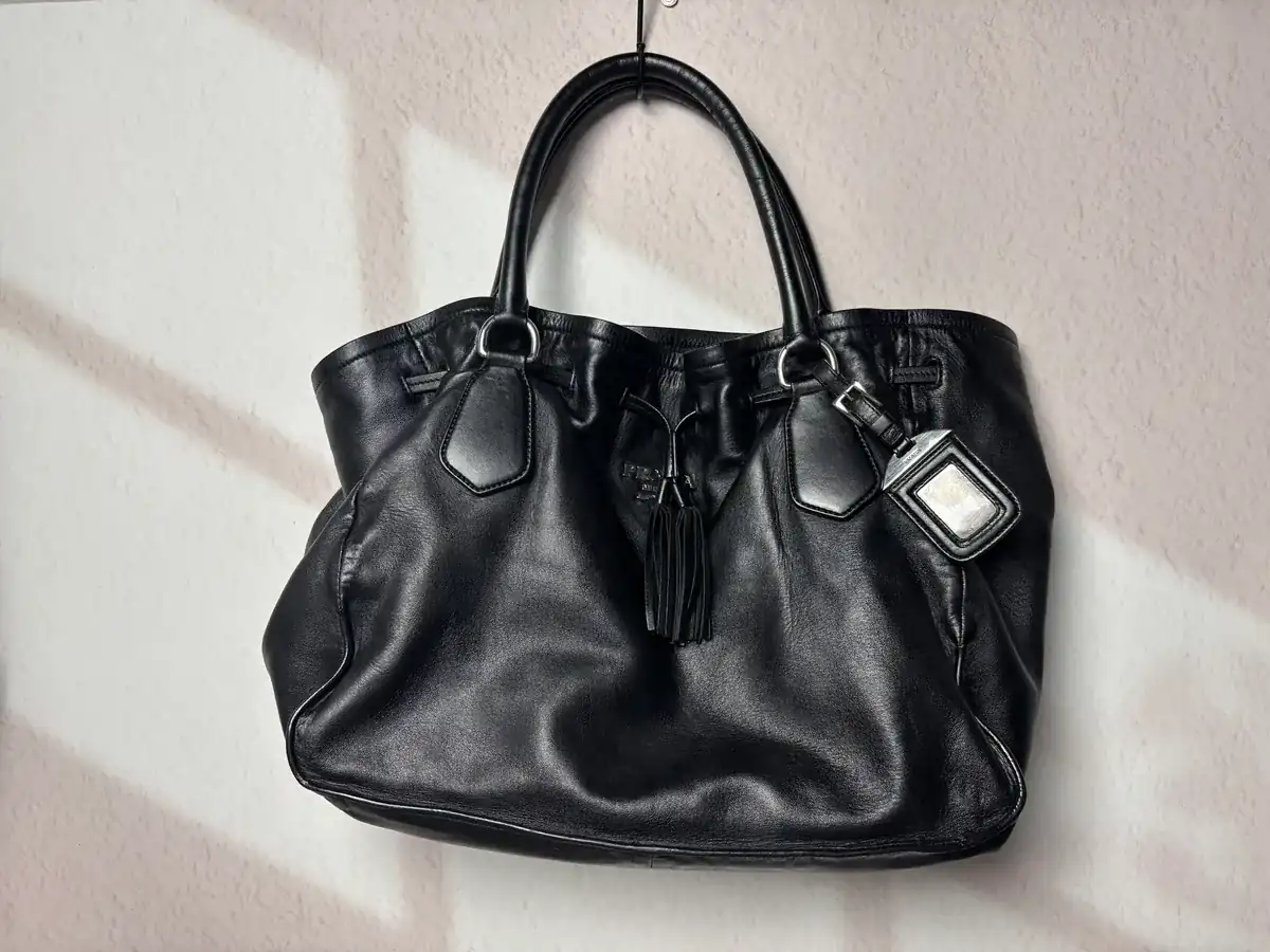 프라다 숄더백 블랙 복원염색, 유약 after 19