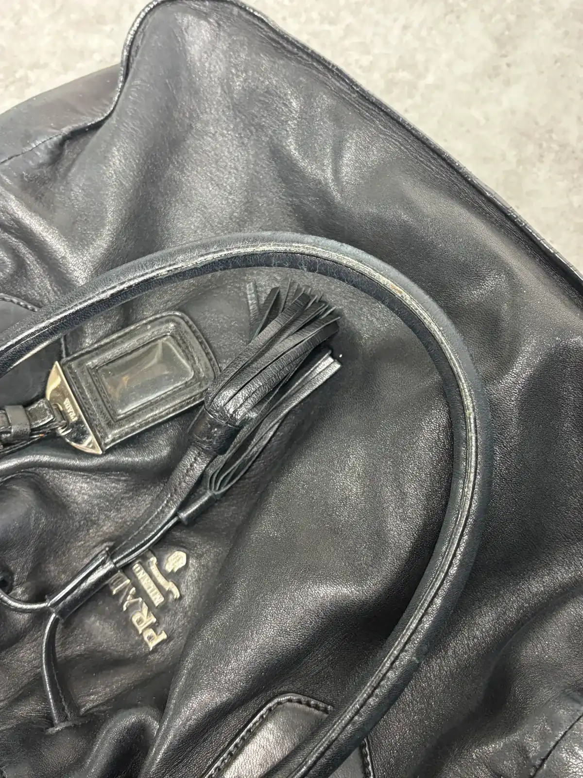 프라다 숄더백 블랙 복원염색, 유약 before 13