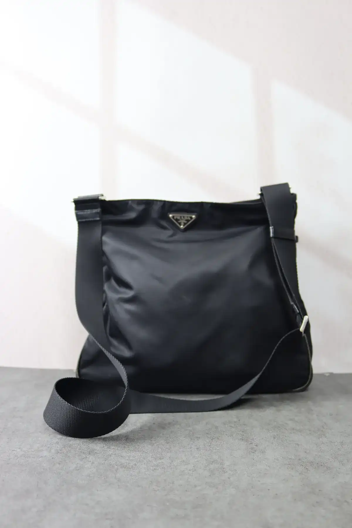 프라다 파이핑가죽 교체 before 1