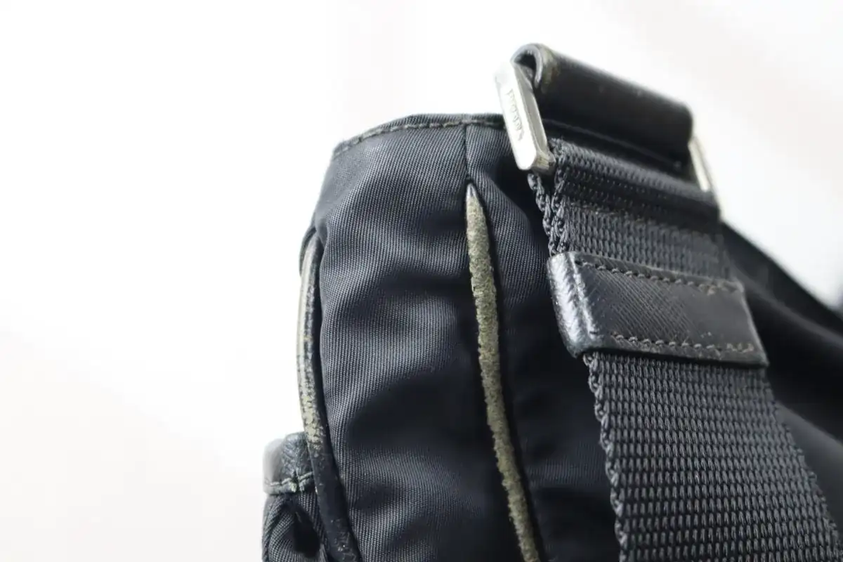 프라다 파이핑가죽 교체 before 10