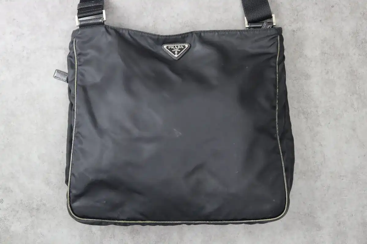 프라다 파이핑가죽 교체 before 14