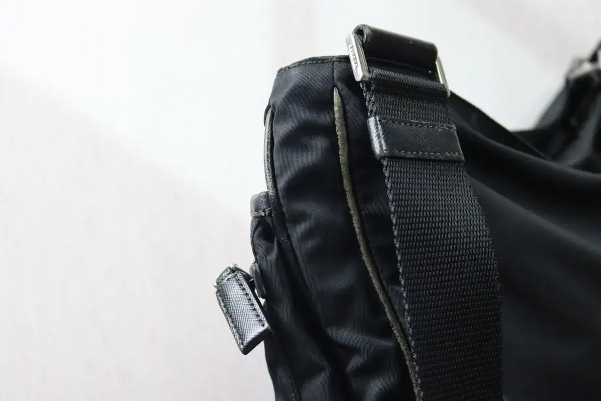 프라다 파이핑가죽 교체 before 9